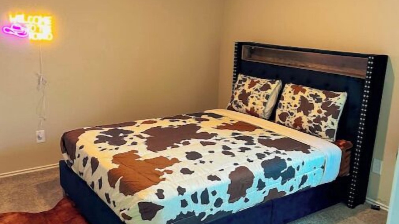 Photo of Bedroom in Northside