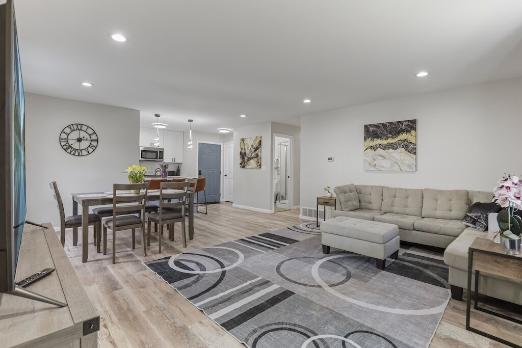 Photo of Livingroom in Bolingbrook