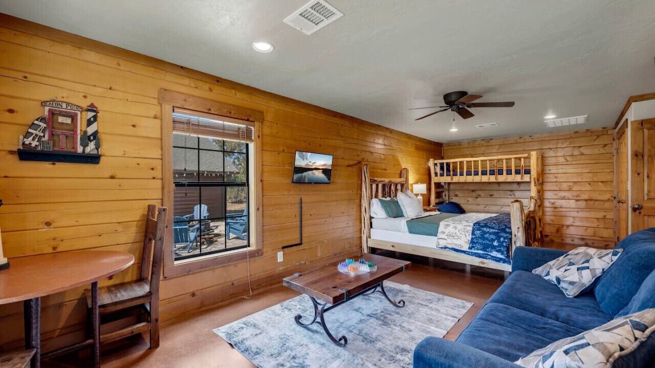 Photo of Bedroom in Granite Shoals