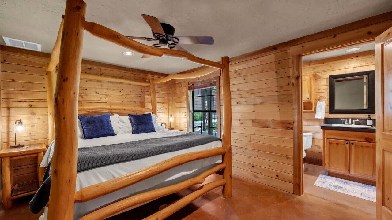 Photo of Bedroom in Granite Shoals