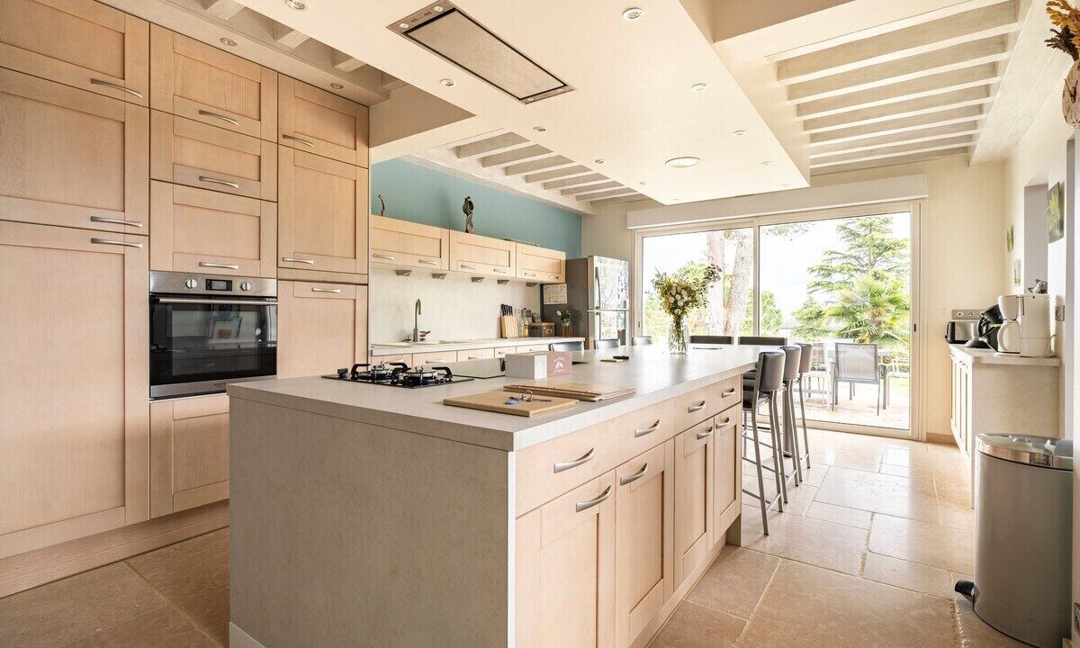 Photo of Kitchen in Mours-Saint-Eusebe