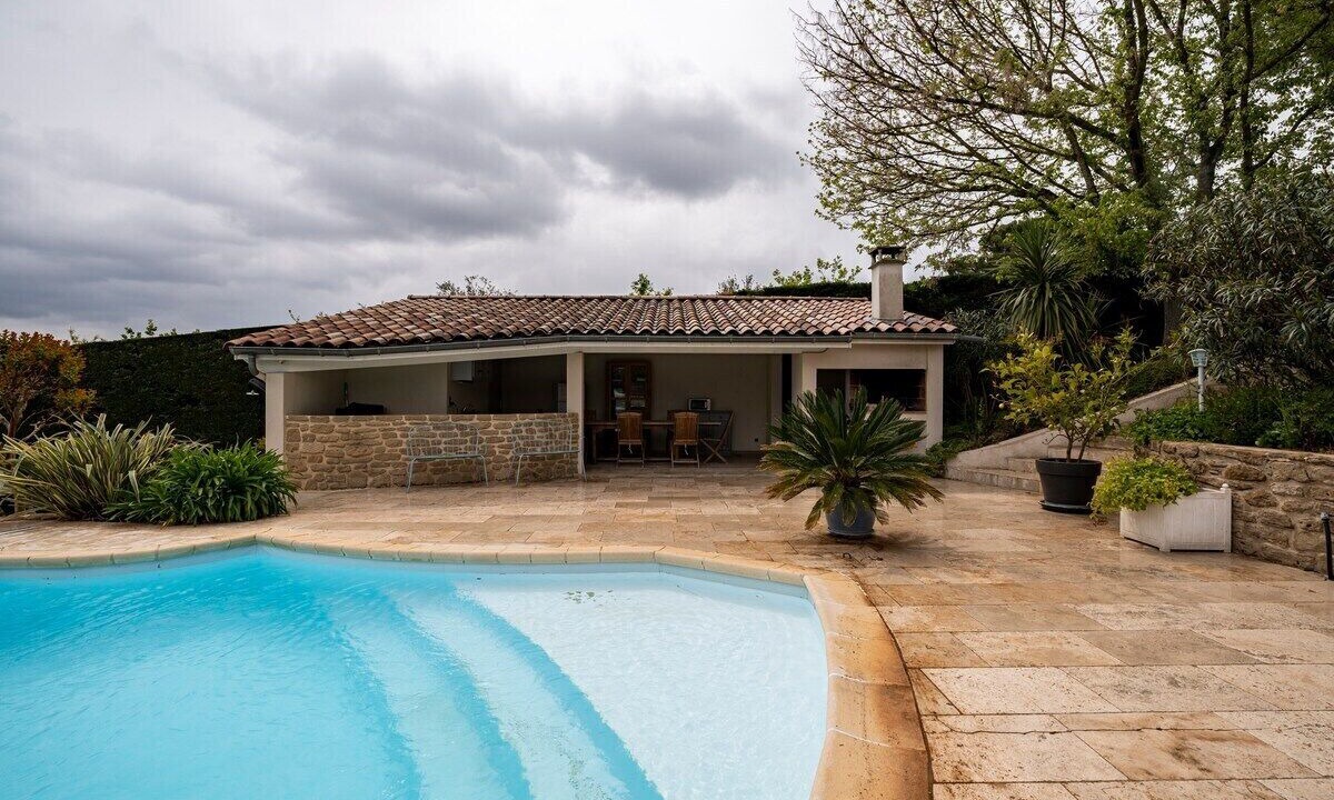 Photo of Outdoor in Mours-Saint-Eusebe