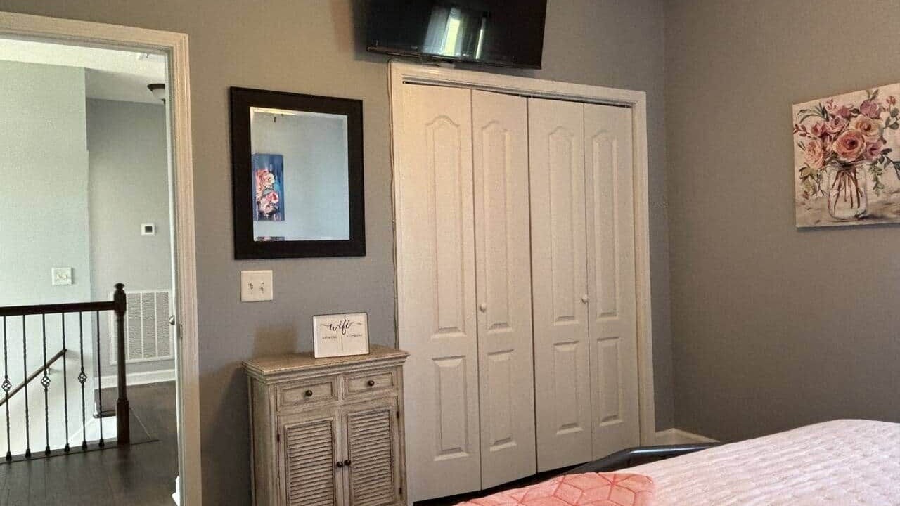 Photo of Bedroom in Greenbrier