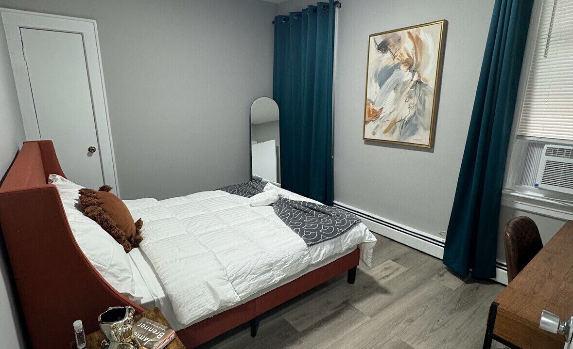Photo of Bedroom in Elizabeth
