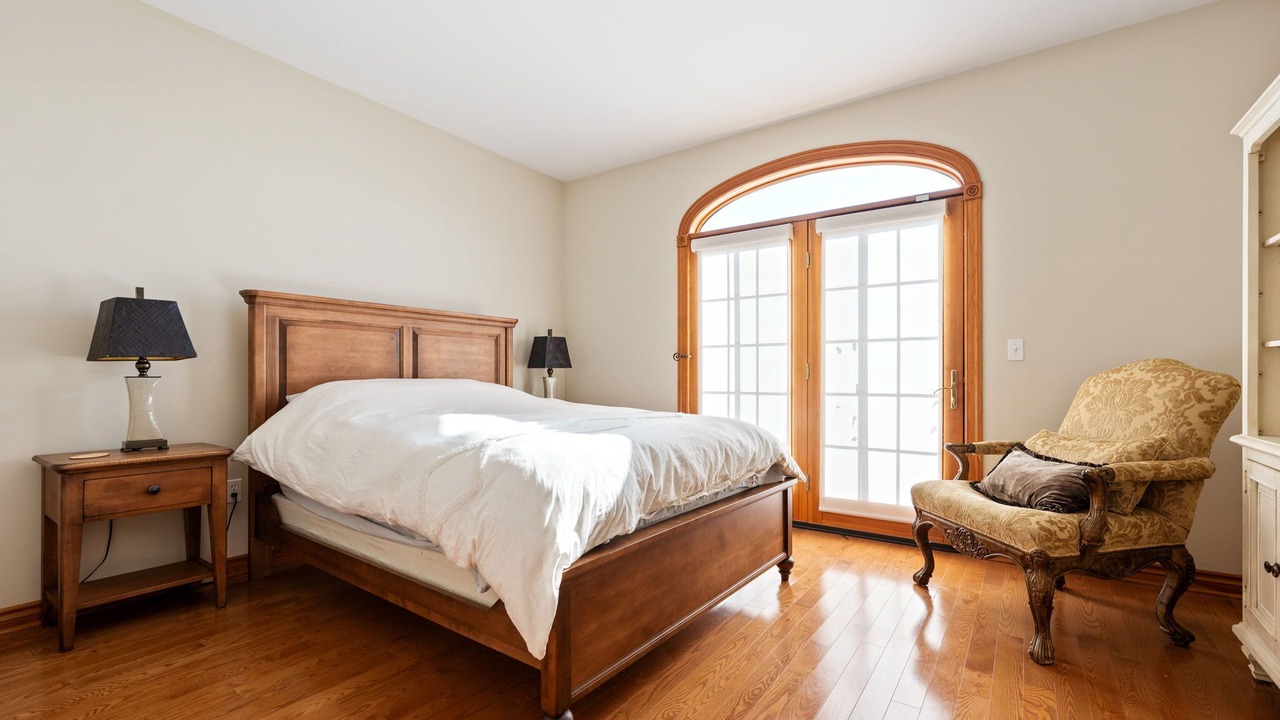 Photo of Bedroom in Normandale