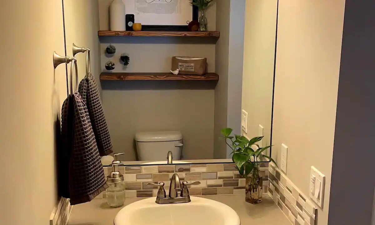 Photo of Bathroom in Boyd Acres