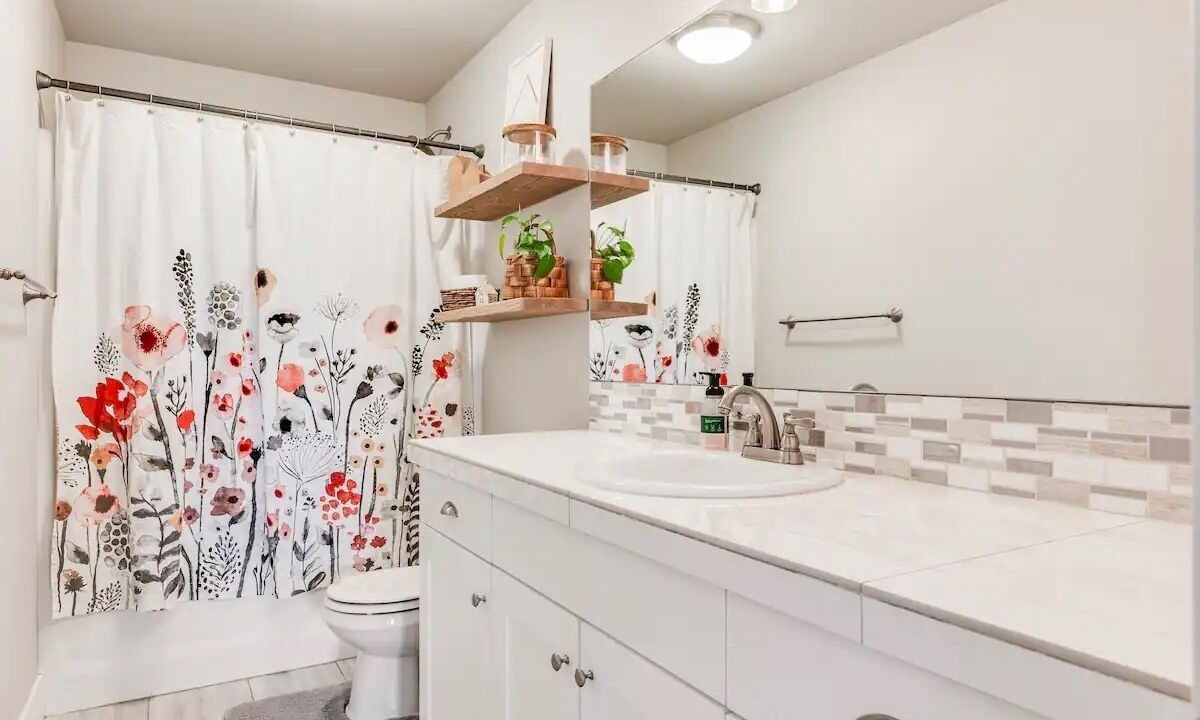 Photo of Bathroom in Boyd Acres