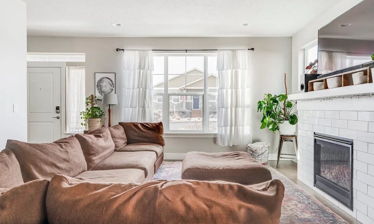 Photo of Livingroom in Boyd Acres