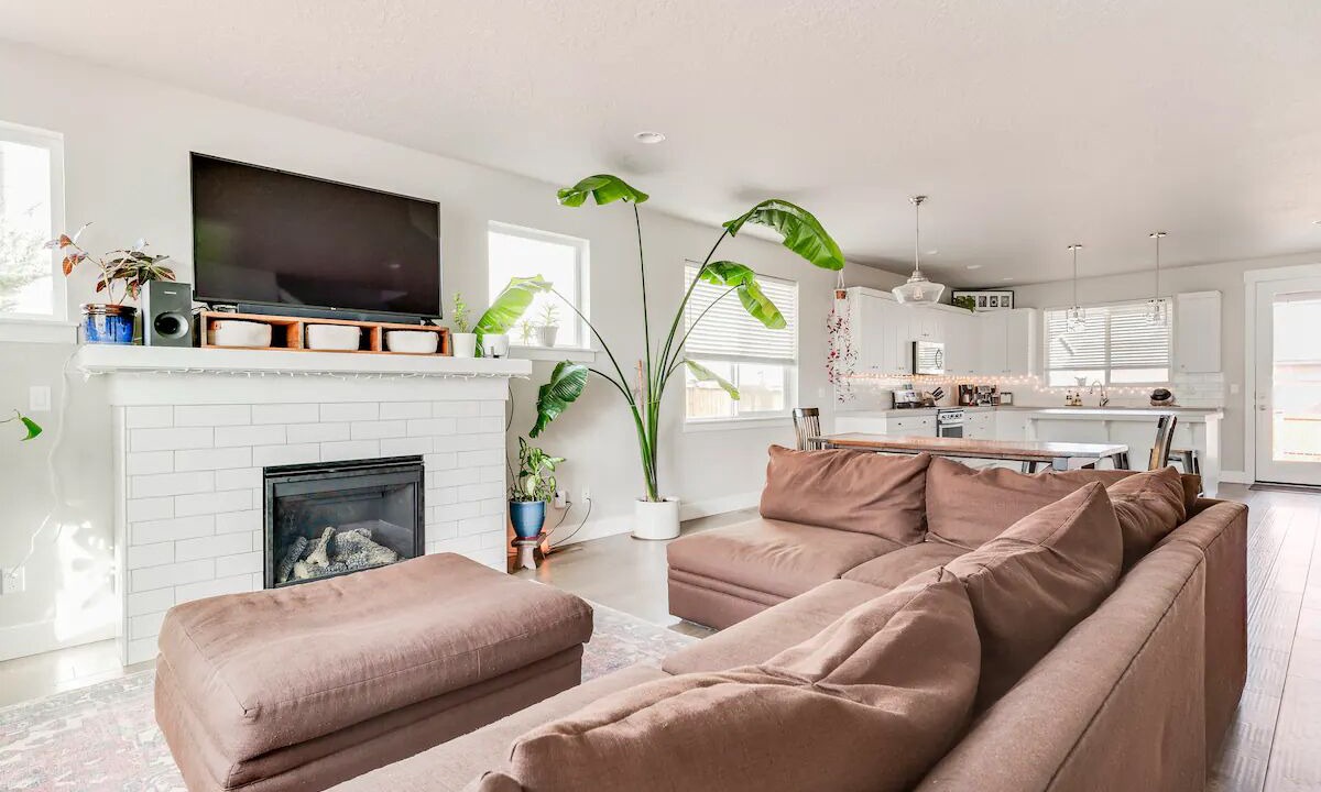 Photo of Livingroom in Boyd Acres