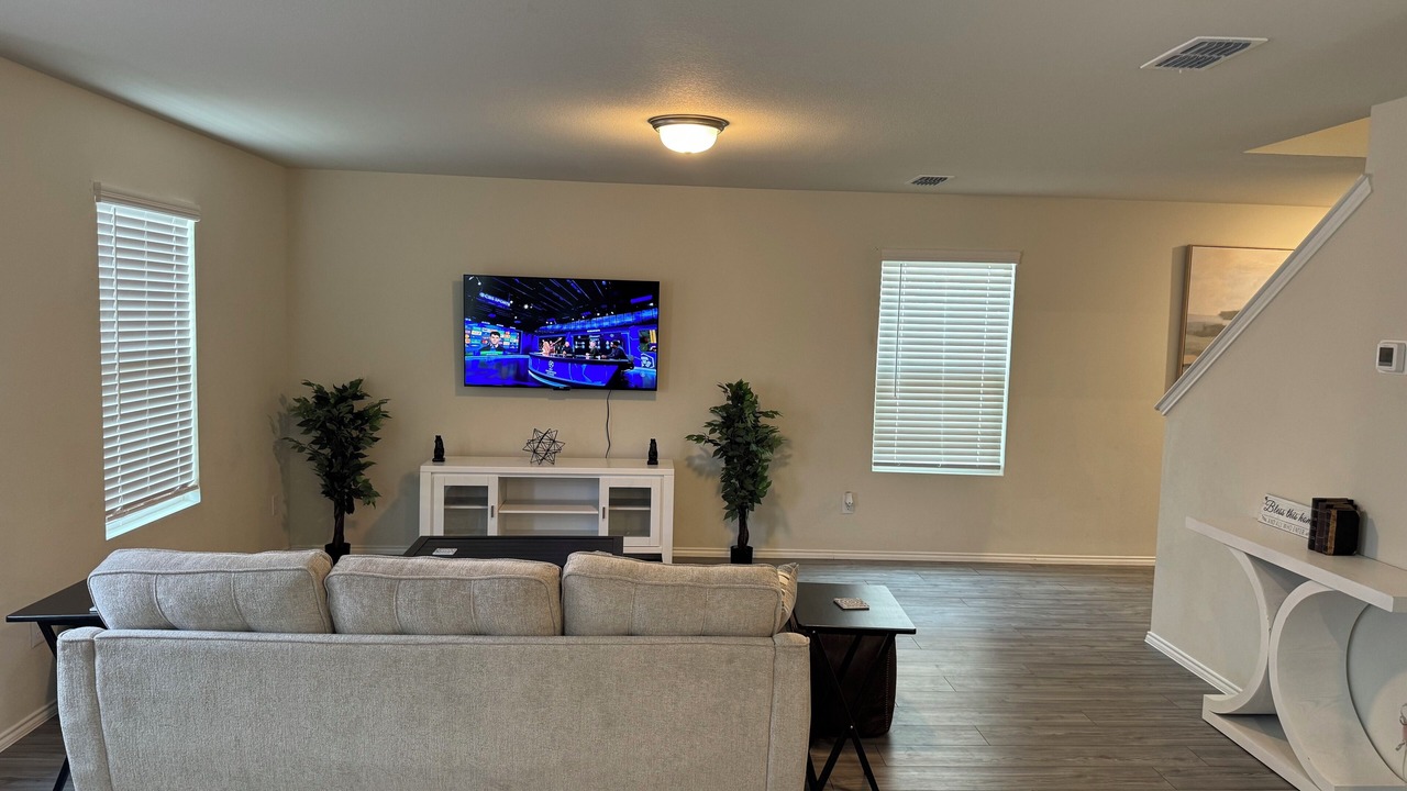 Photo of Livingroom in Forney
