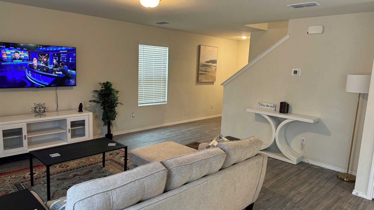 Photo of Livingroom in Forney