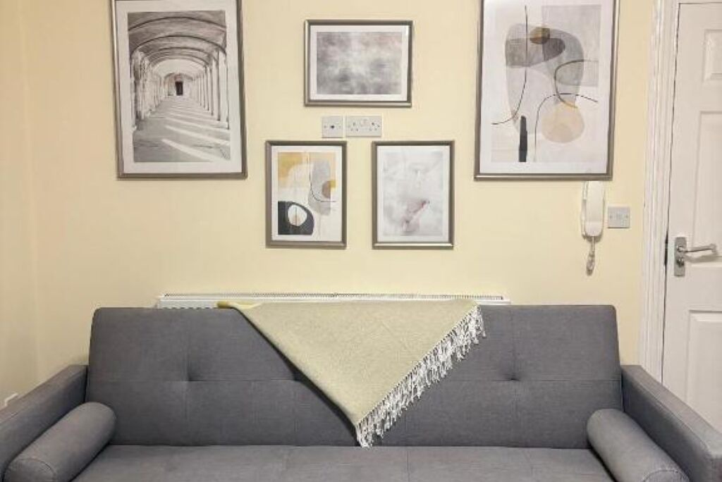 Photo of Livingroom in Penarth