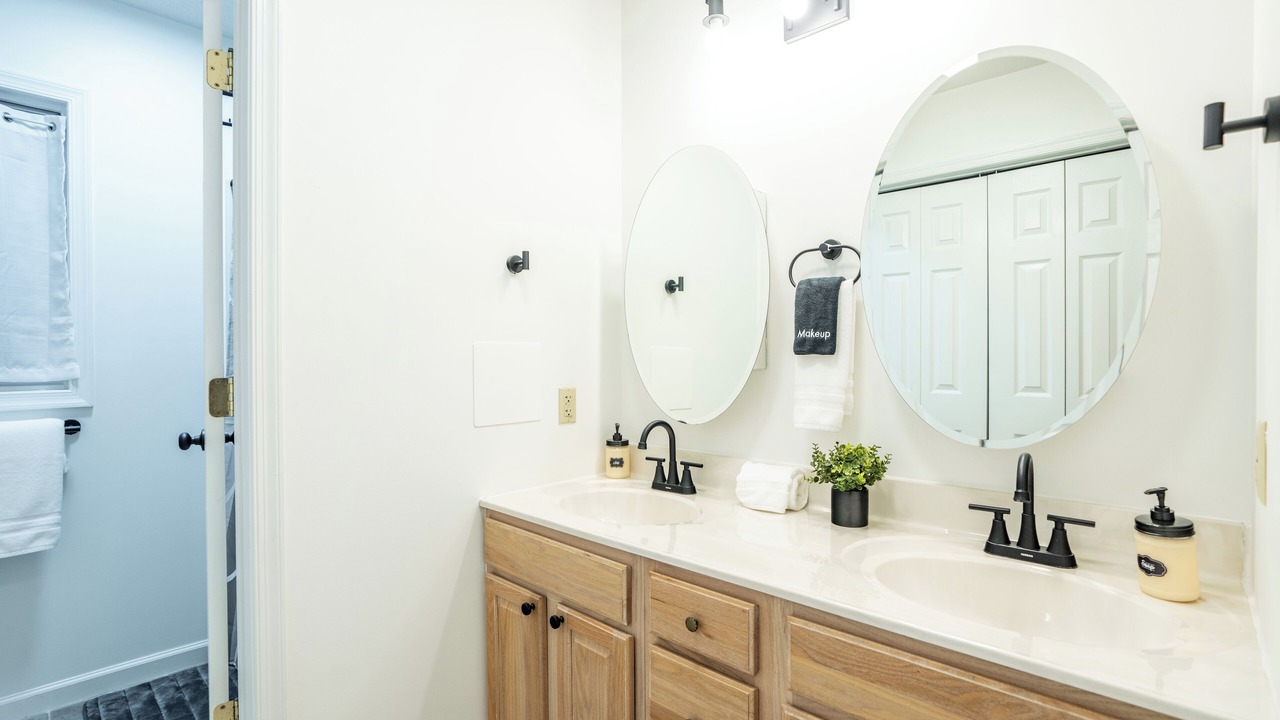 Photo of Bathroom in Massanutten