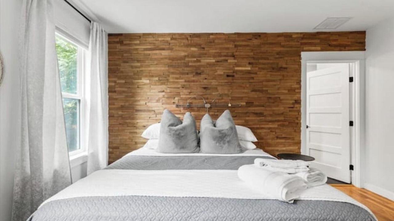 Photo of Bedroom in Holly
