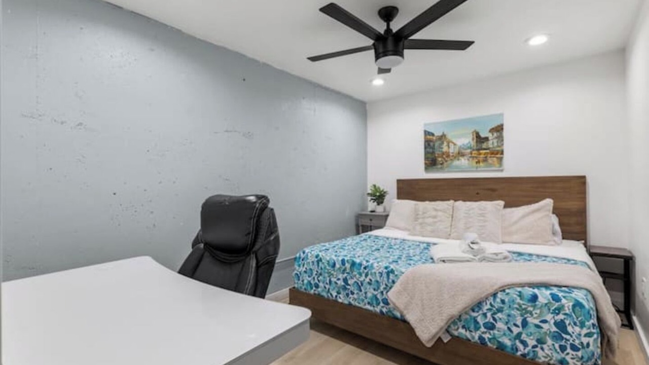 Photo of Bedroom in Holly