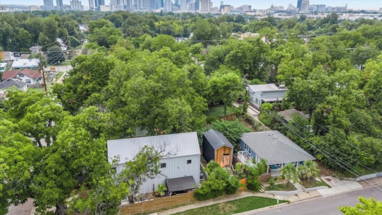 Photo of Outdoor in Holly
