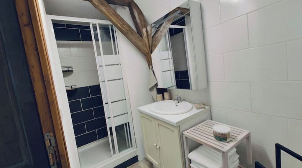 Photo of Bathroom in Montbazon