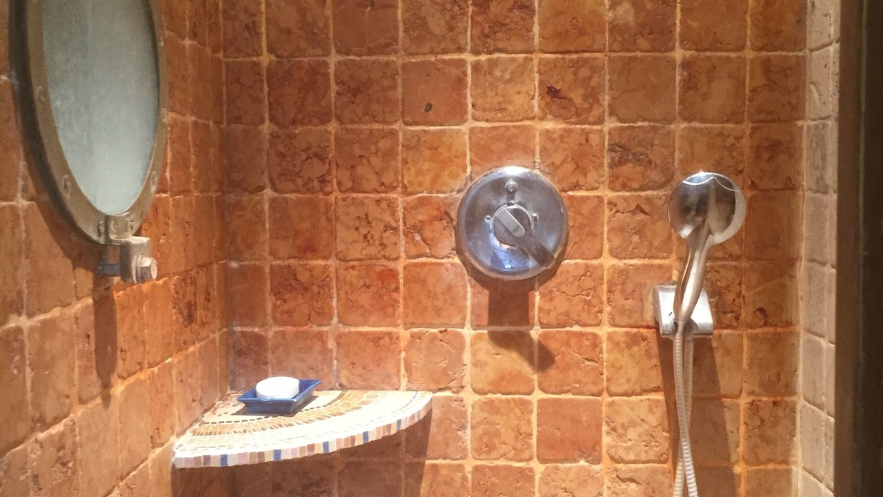 Photo of Bathroom in 18th Arrondissement