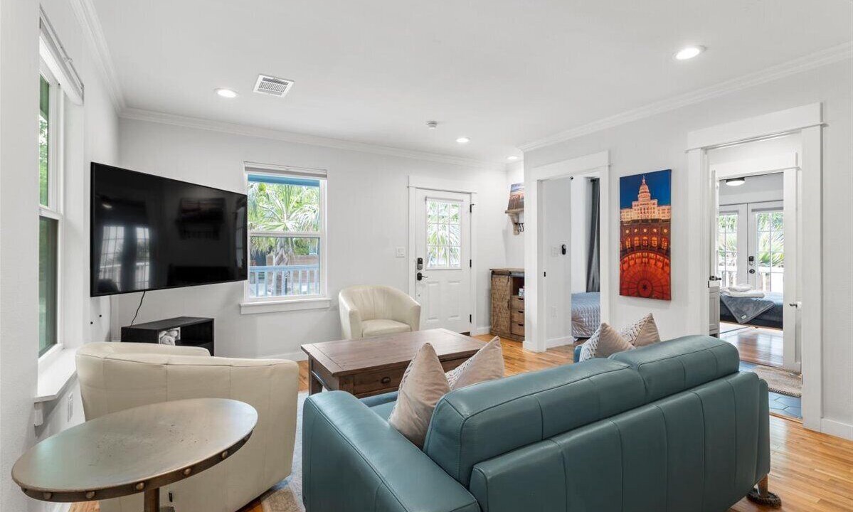 Photo of Livingroom in Holly