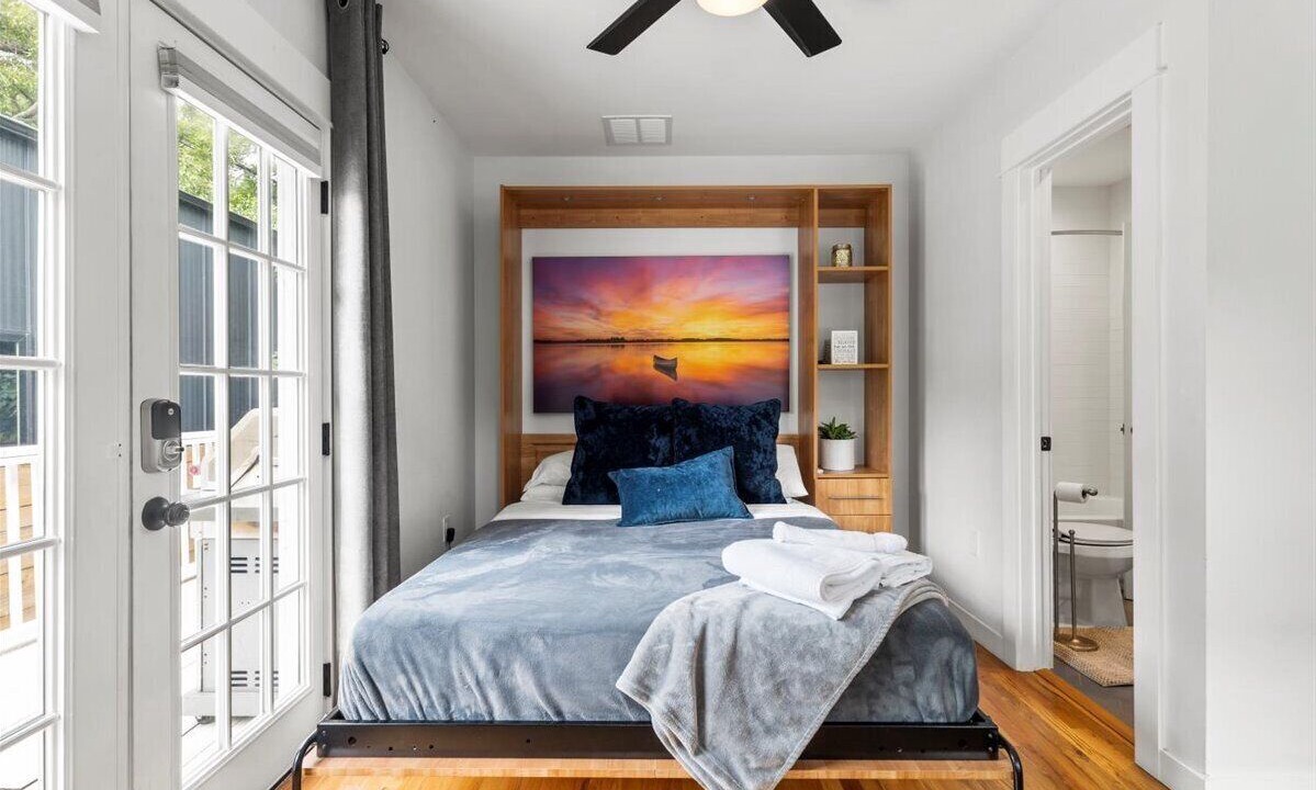 Photo of Bedroom in Holly