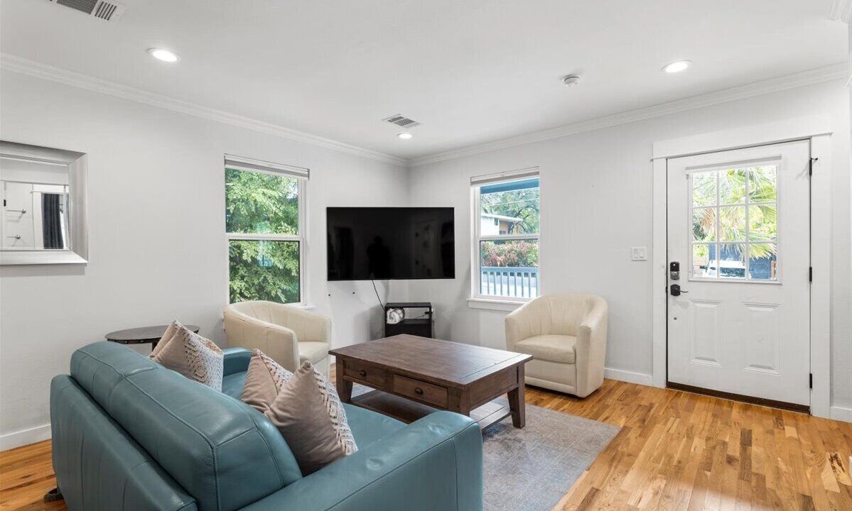 Photo of Livingroom in Holly