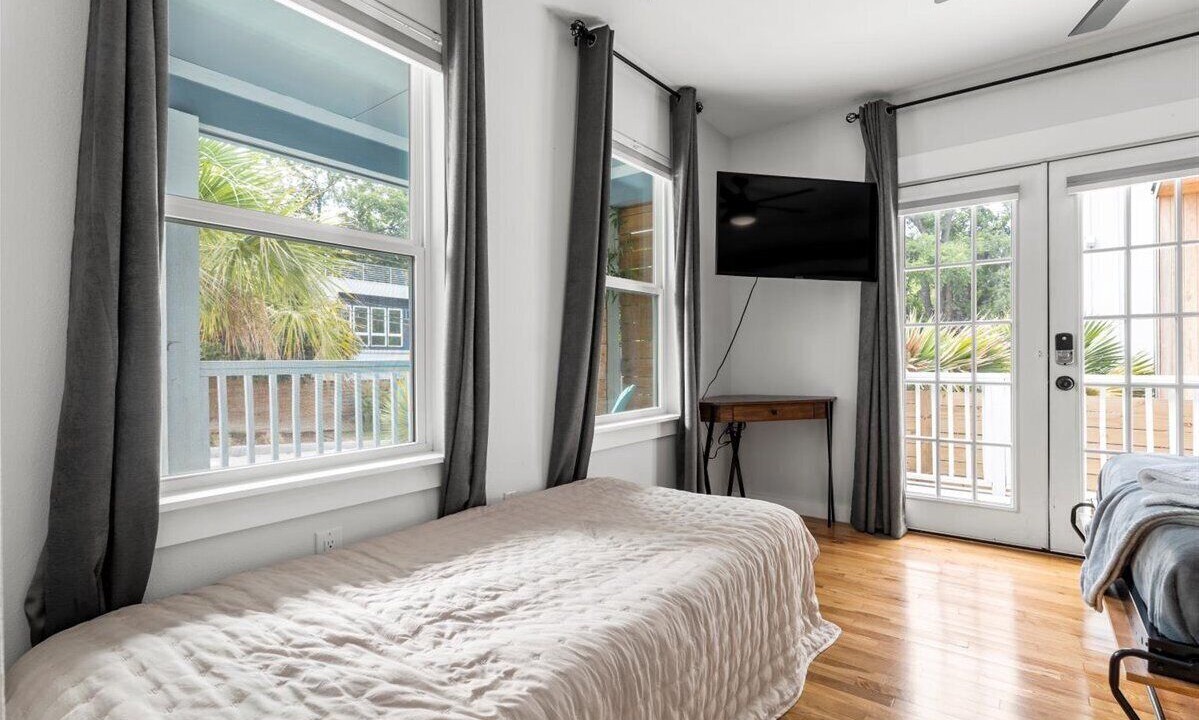 Photo of Bedroom in Holly