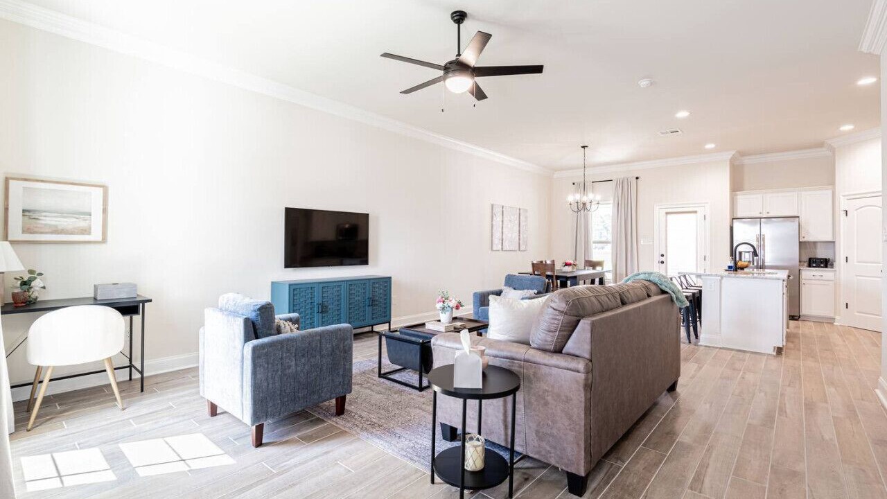 Photo of Livingroom in Milton