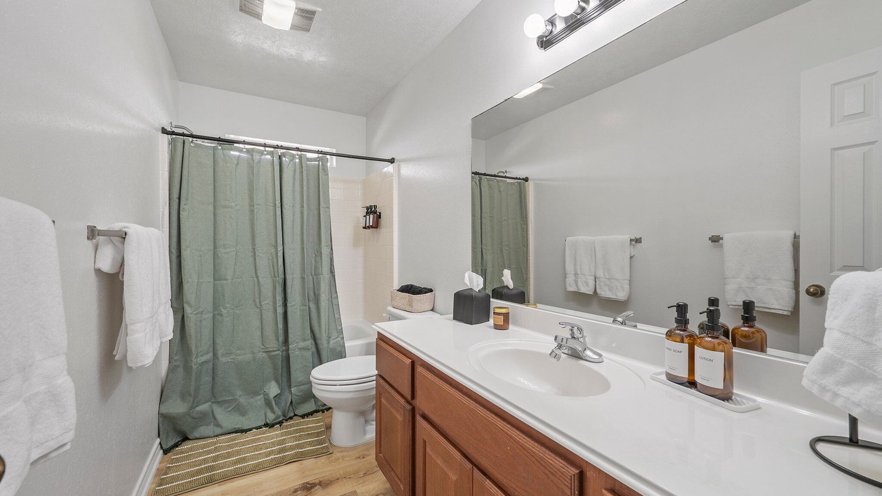 Photo of Bathroom in Southern Plantation