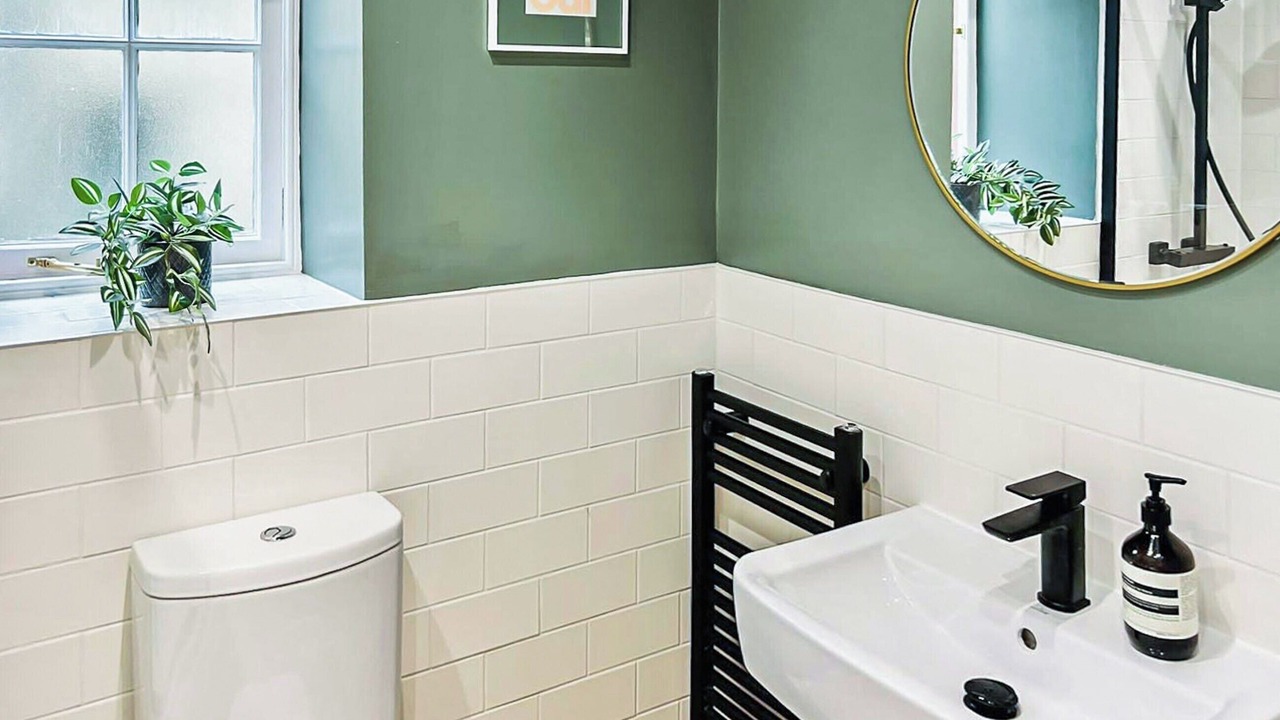 Photo of Bathroom in Saltaire Village