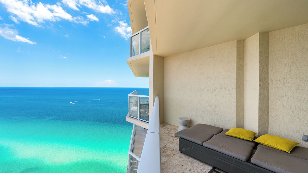 Photo of Outdoor in Sunny Isles Beach