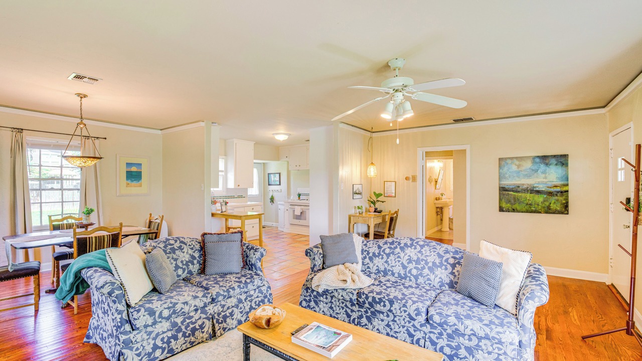 Photo of Livingroom in Del Mar