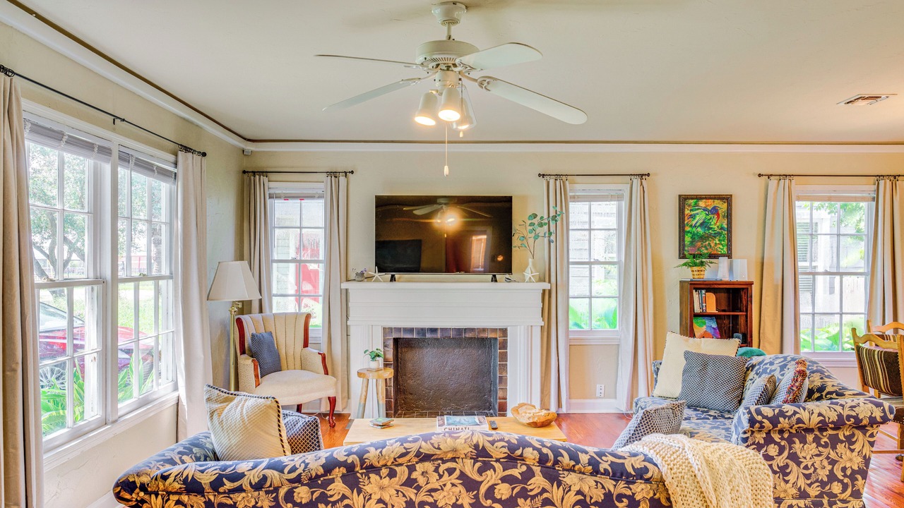 Photo of Bedroom in Del Mar