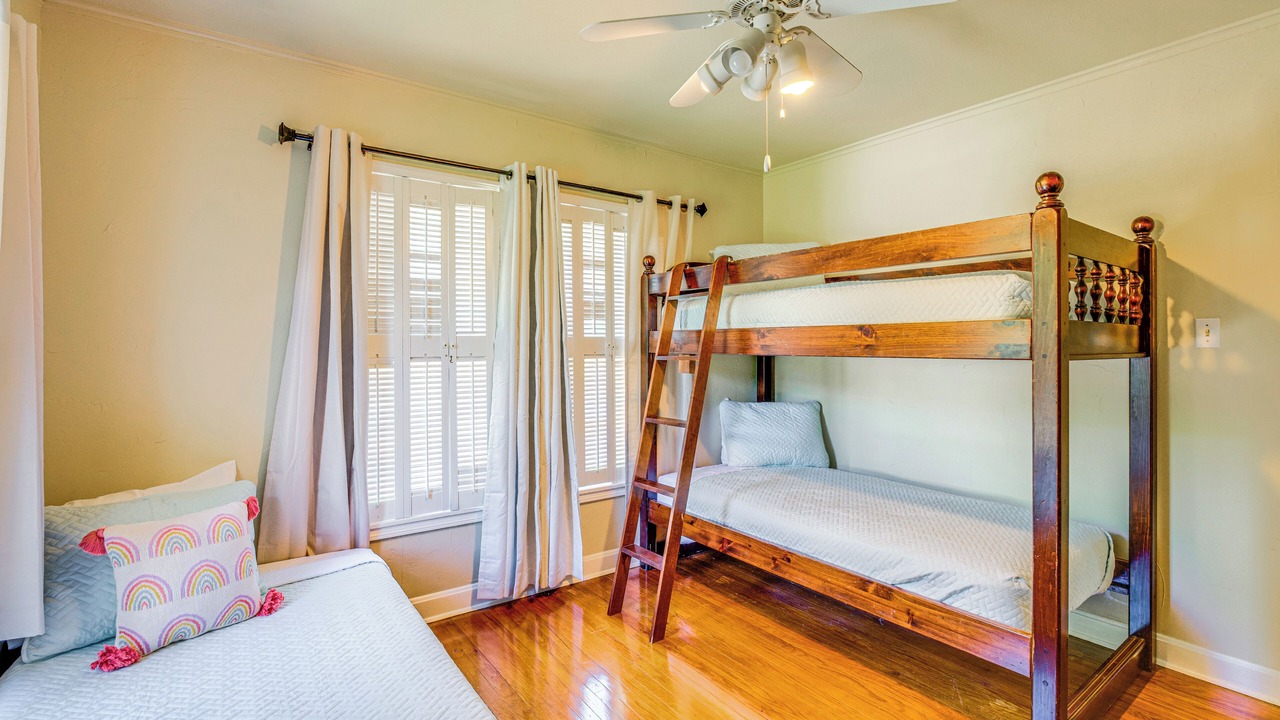 Photo of Bedroom in Del Mar