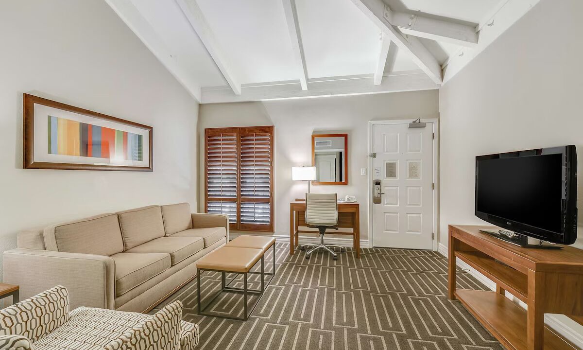 Photo of Livingroom in North Mountain