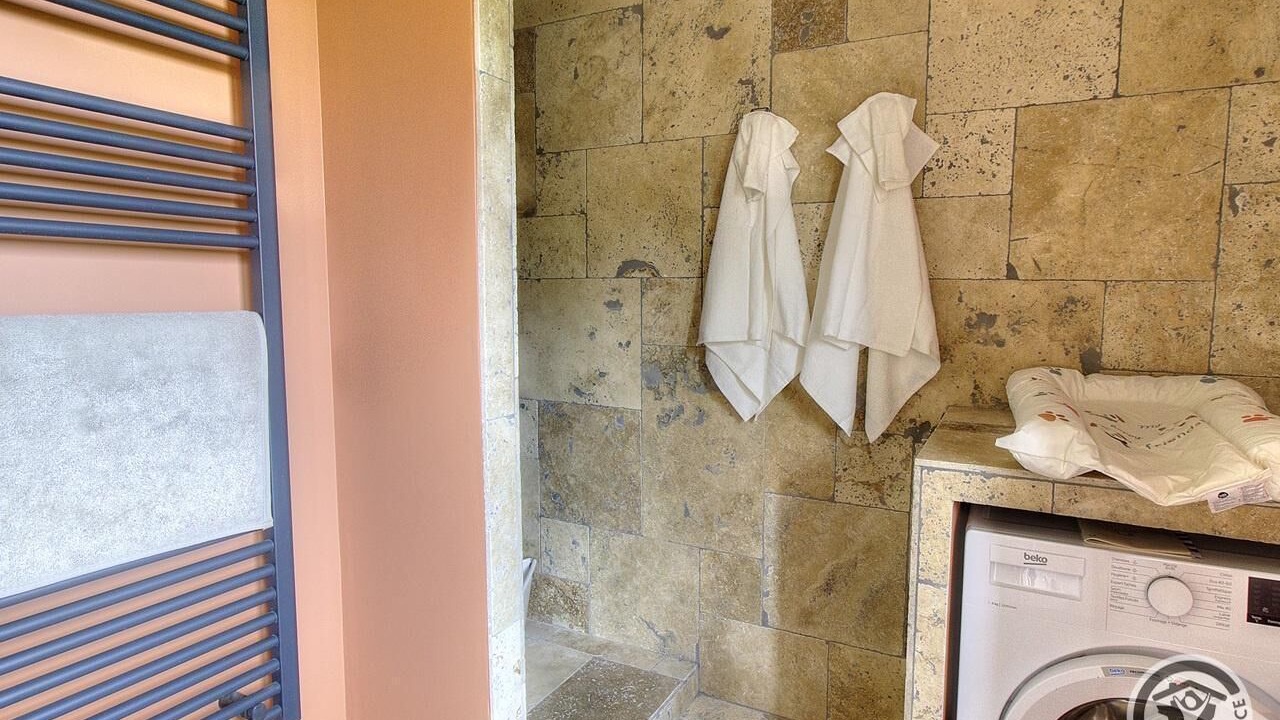 Photo of Bathroom in Thurins