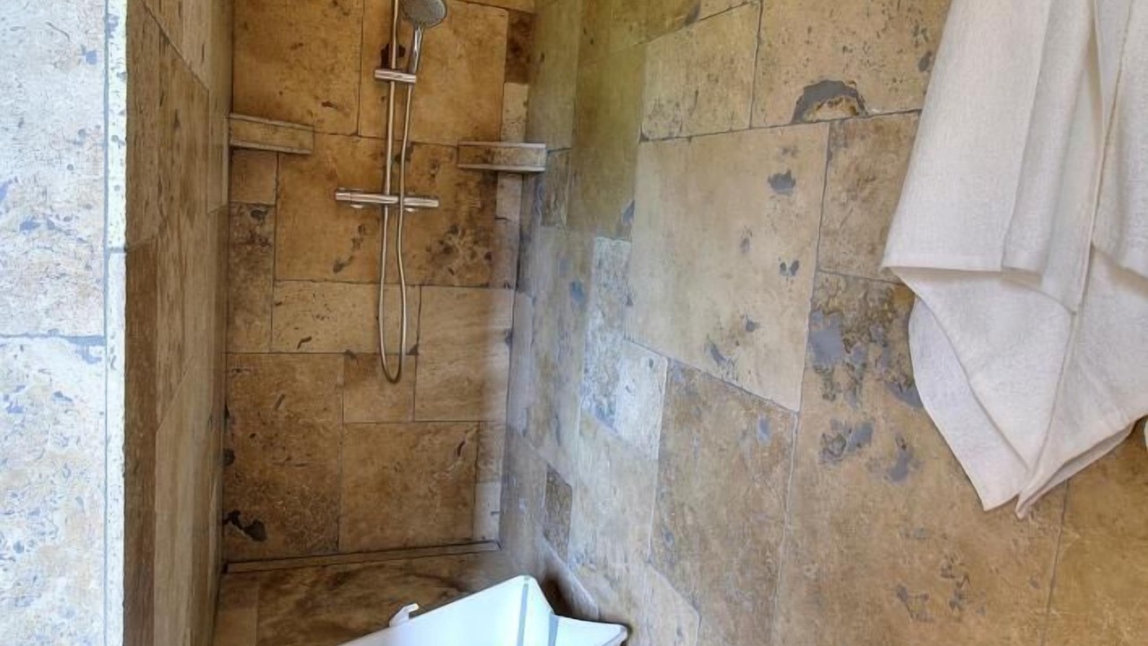 Photo of Bathroom in Thurins