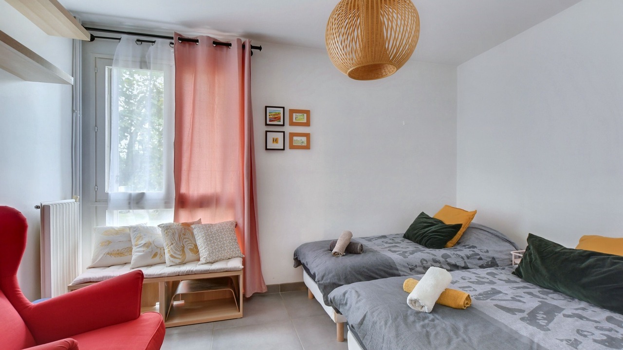 Photo of Bedroom in Mirail-Reynerie-Bellefontaine
