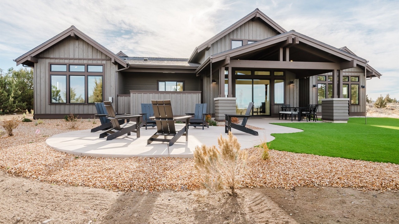 Photo of Outdoor in Alfalfa