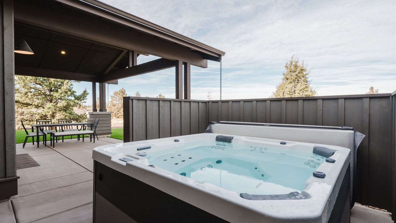 Photo of Patio Balcony in Alfalfa