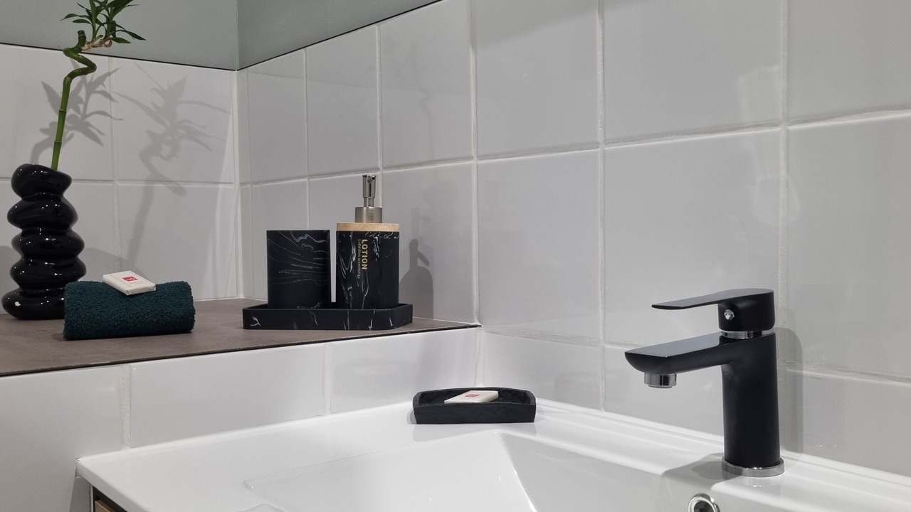 Photo of Bathroom in Maurepas