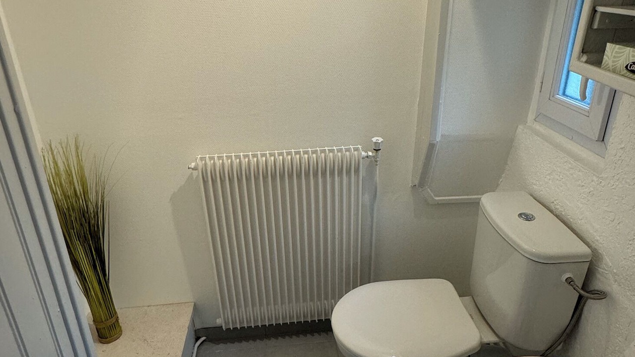 Photo of Bathroom in Perrigny-les-Dijon