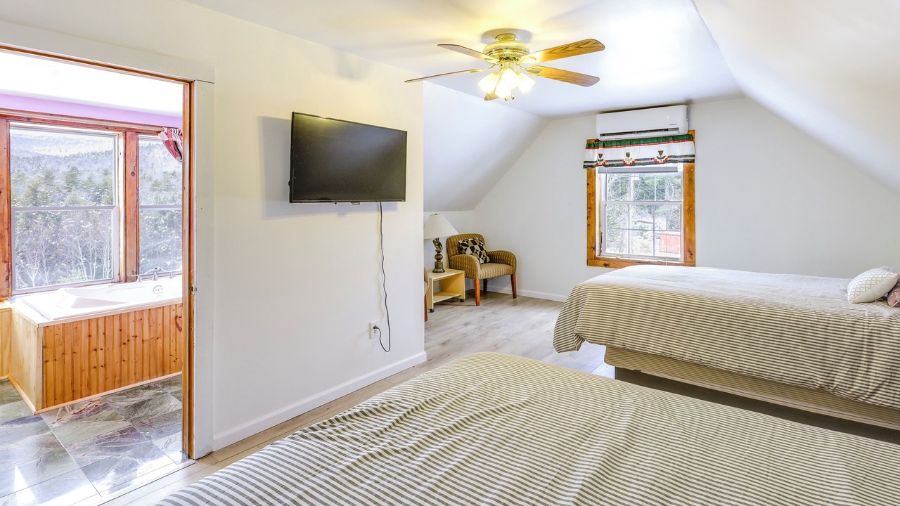 Photo of Bedroom in Lake George