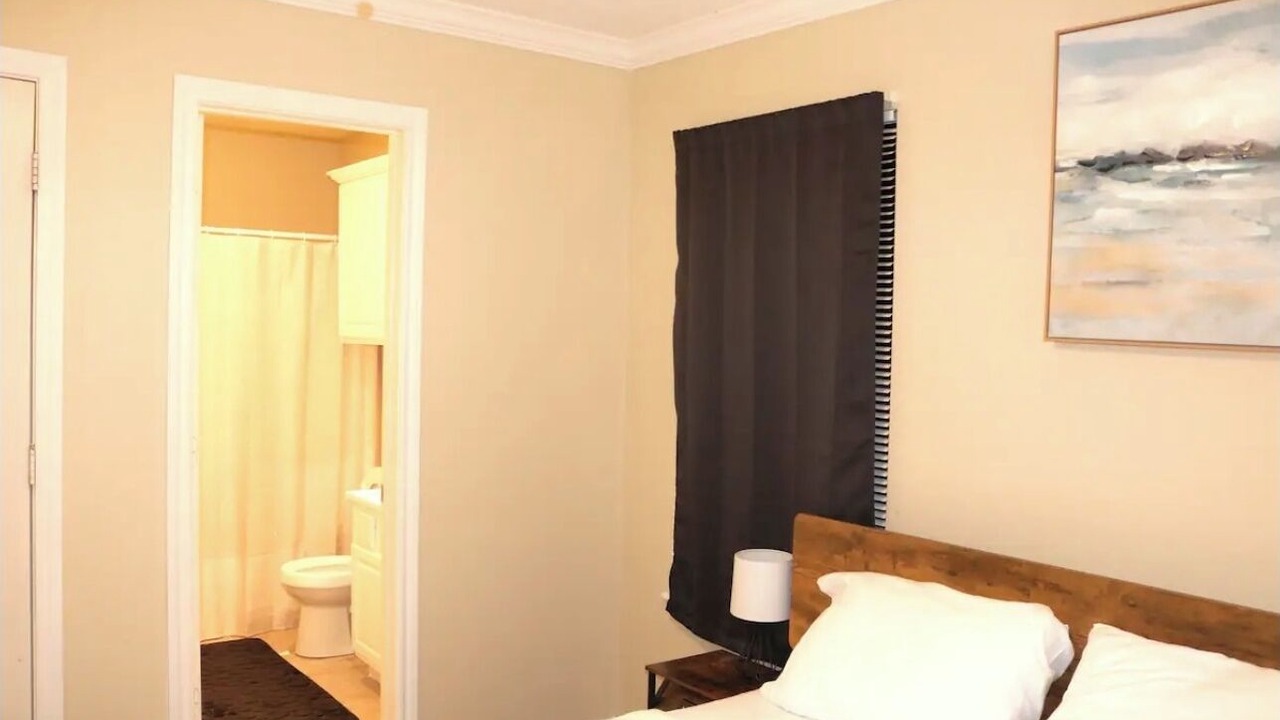 Photo of Bedroom in North by Northwest