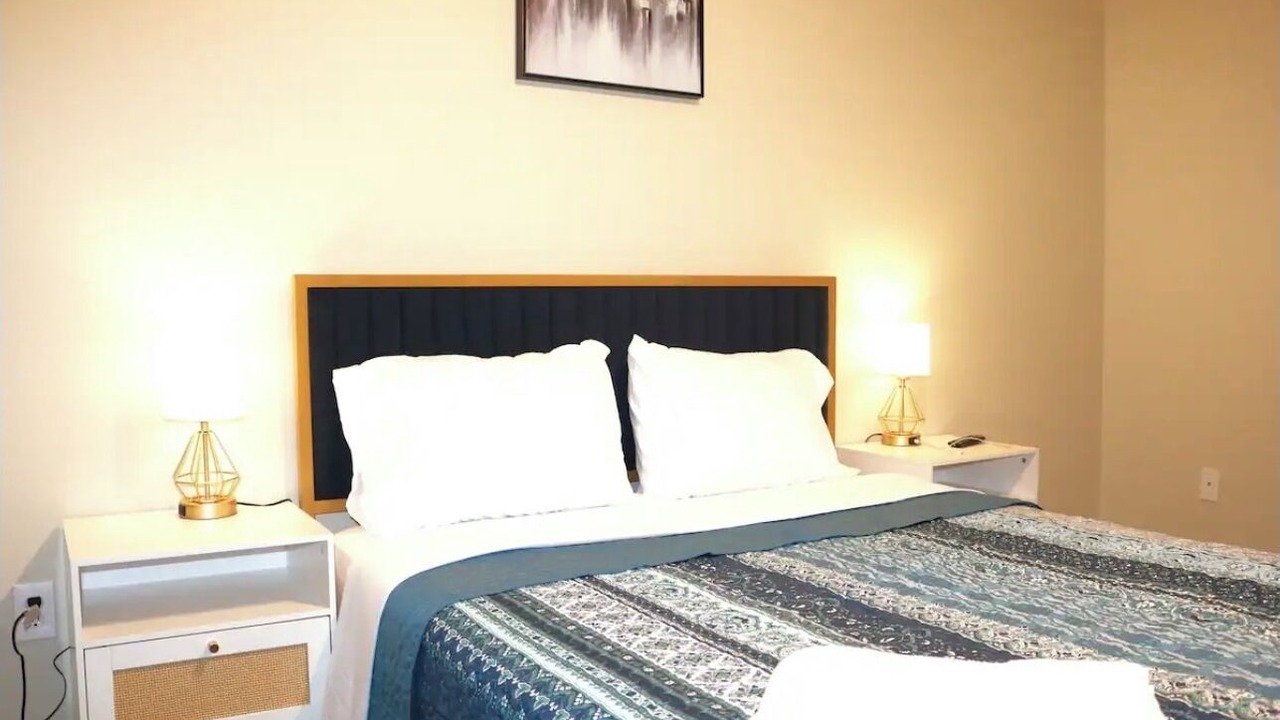 Photo of Bedroom in North by Northwest