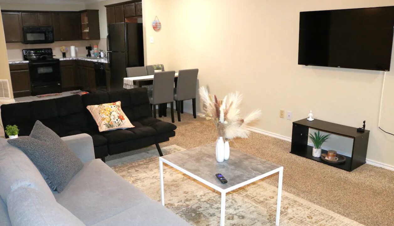 Photo of Livingroom in North by Northwest