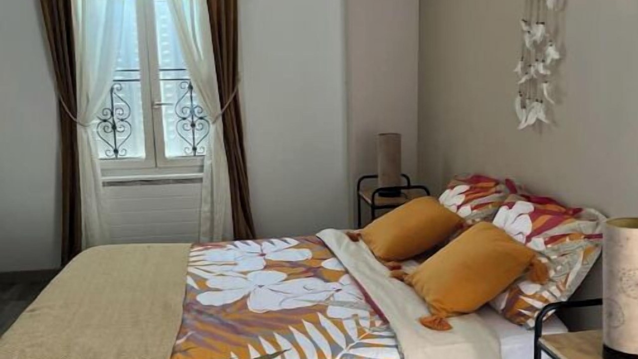 Photo of Bedroom in Montbazon