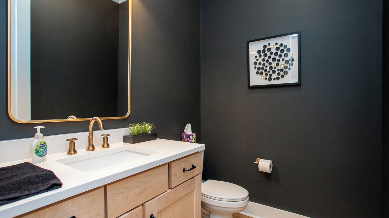 Photo of Bathroom in Historic Edgefield