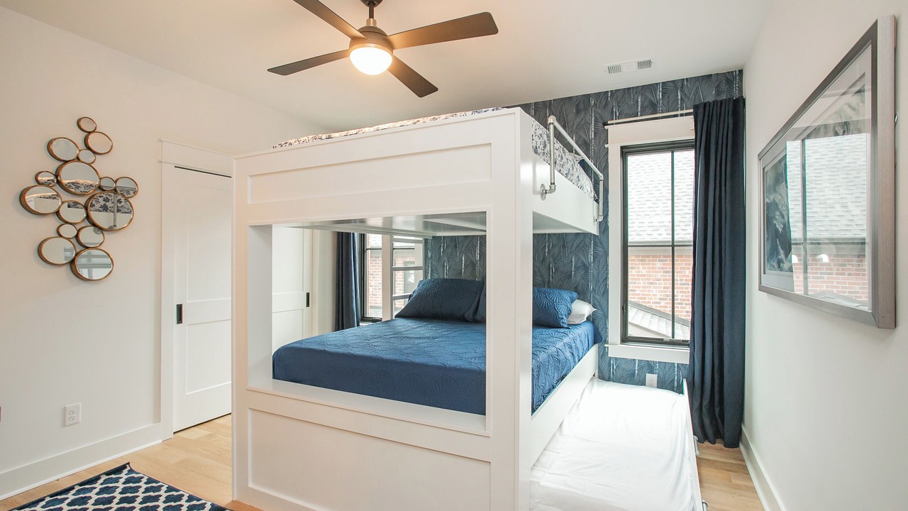 Photo of Bedroom in Historic Edgefield