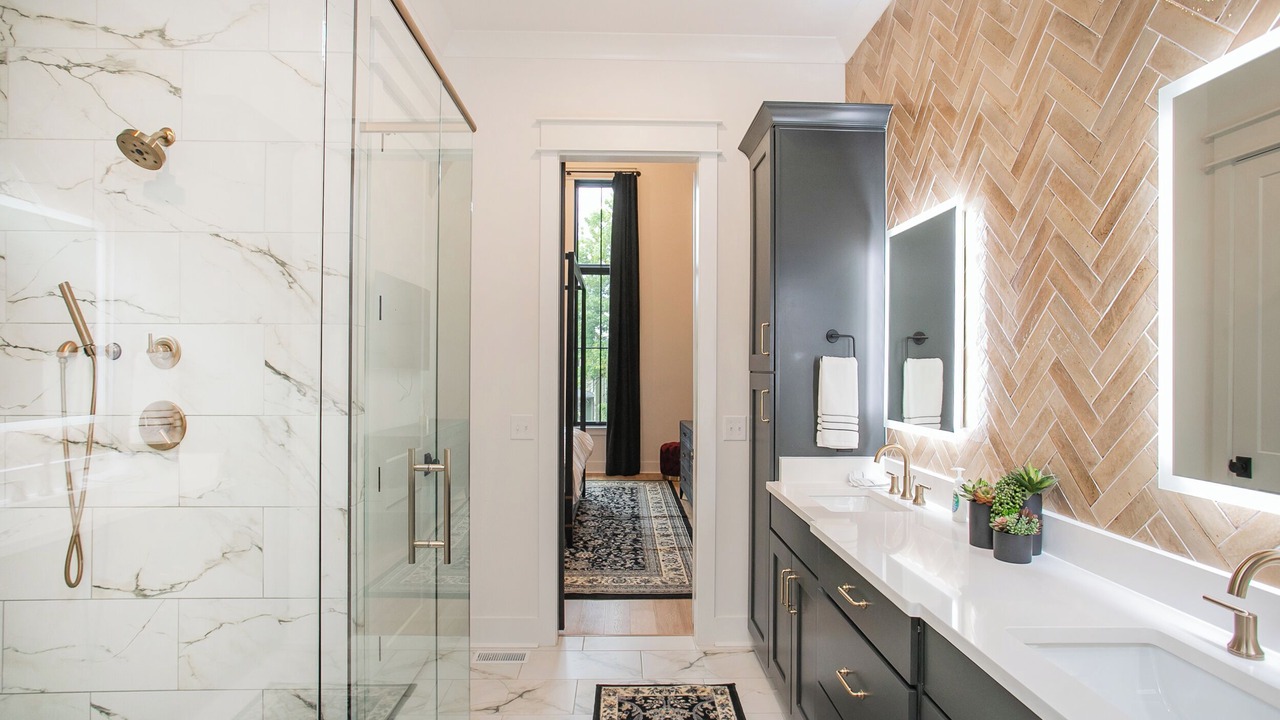 Photo of Bathroom in Historic Edgefield