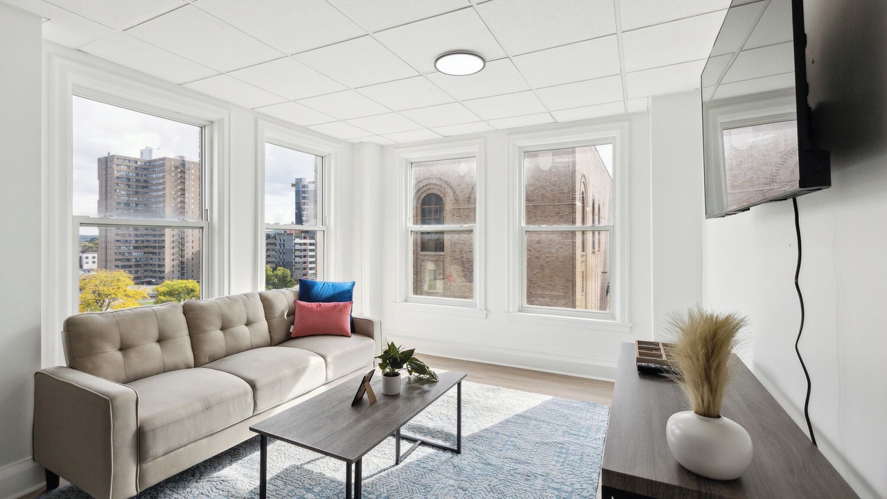 Photo of Livingroom in Central Business District